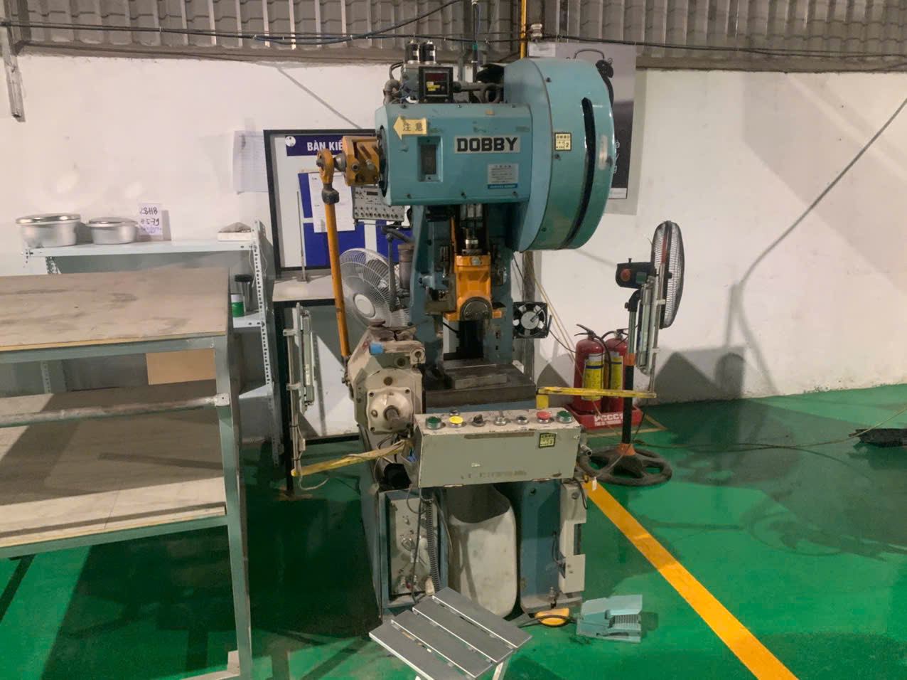 Stamping machine 2.jpg